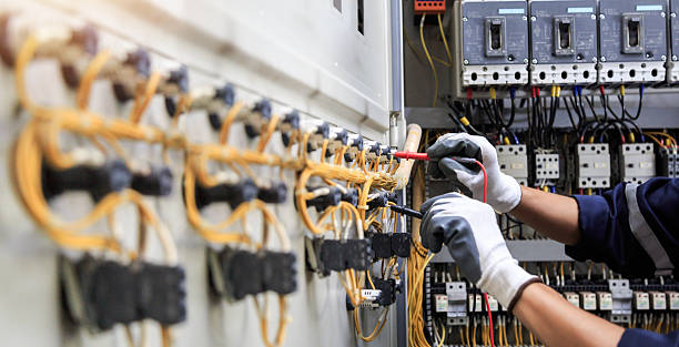 Professional Electrician technician working in Old Westbury, NY